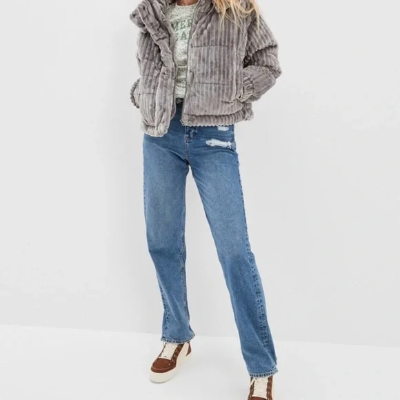 American Eagle Women’s Small Gray Soft Ribbed Textured Puffer Coat Jacket New - Picture 3 of 16